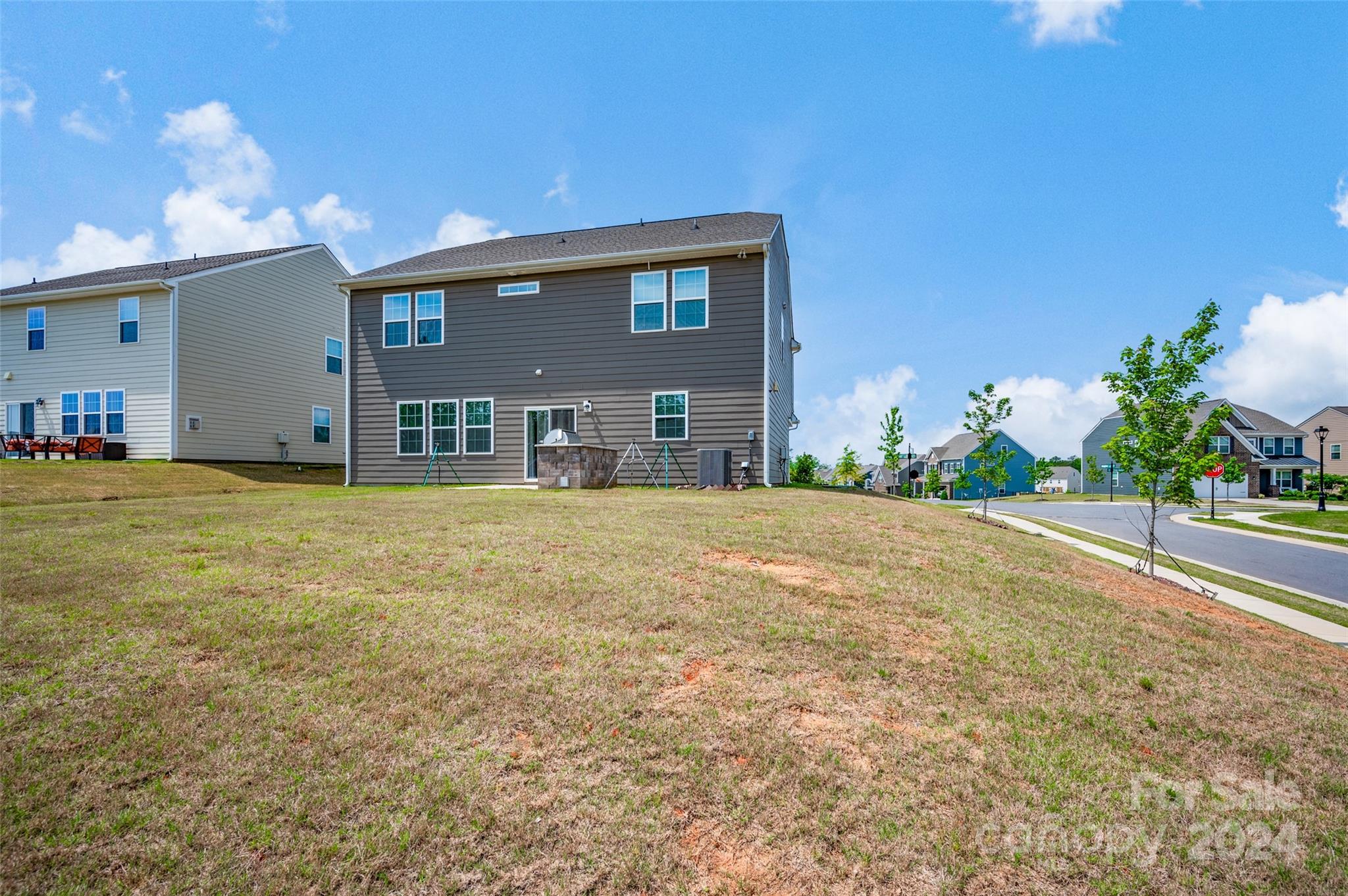 17405 Snug Harbor Road Charlotte, NC 28278 - Photo 5 of 32 Gallery Image 5