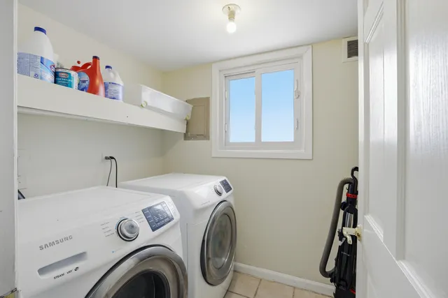 $245,000 | 1874 Windward Lane, Hanover Park, IL 60133