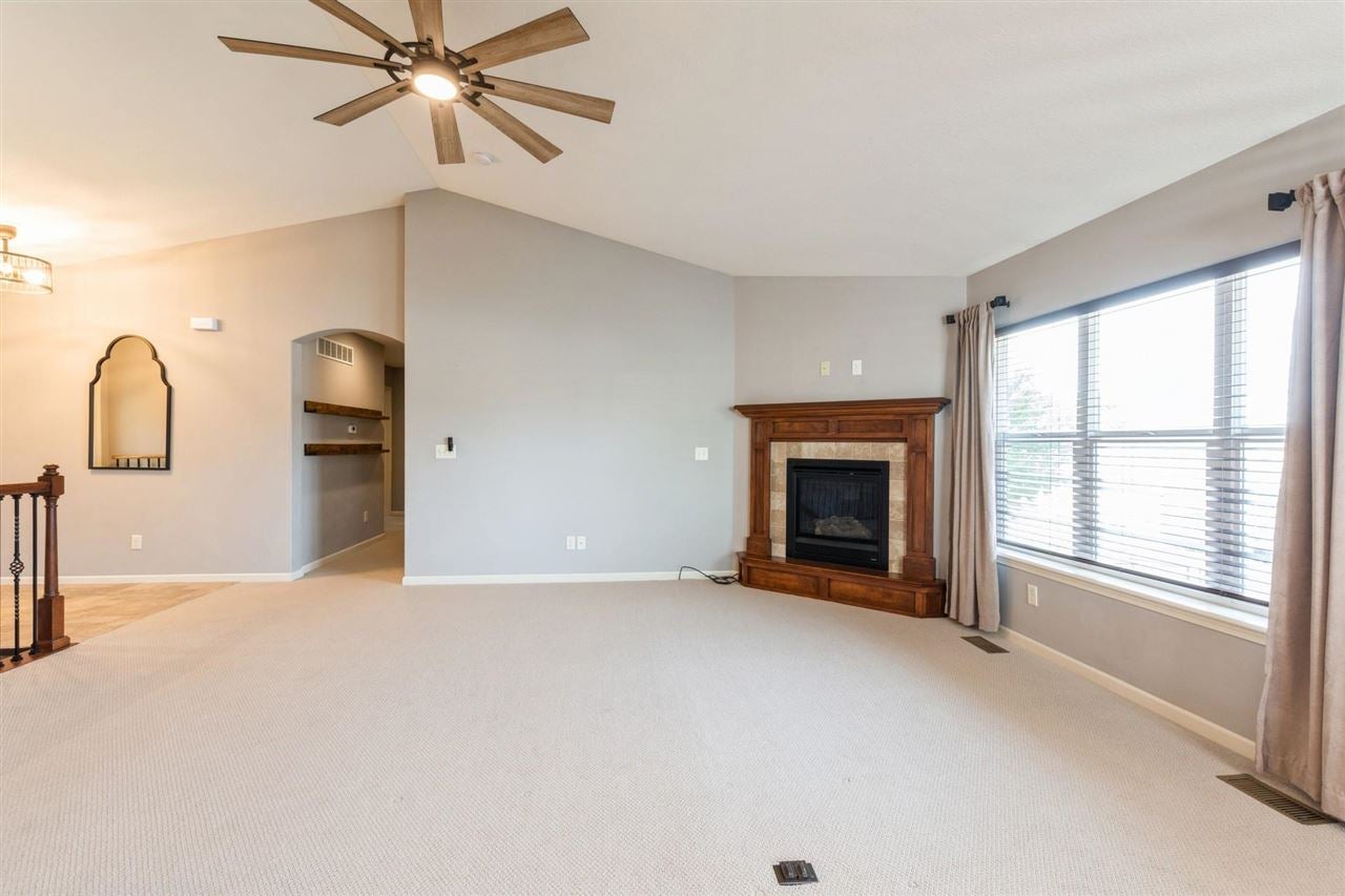 334 Raleigh Lane Marion, IA 52302 - Photo 4 of 29 Gallery Image 4