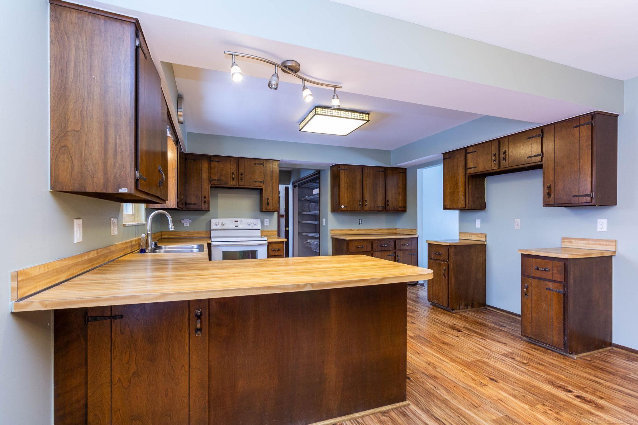 77177 Omo Road Armada, MI 48005 - Photo 9 of 49