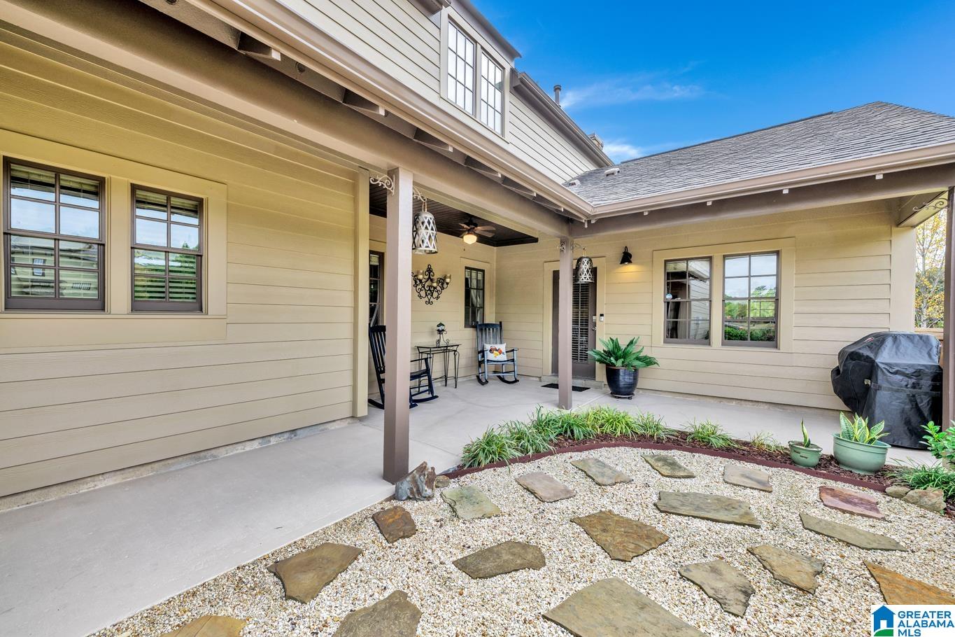 2026 Greenview Trail Birmingham, AL 35226 - Photo 4 of 40