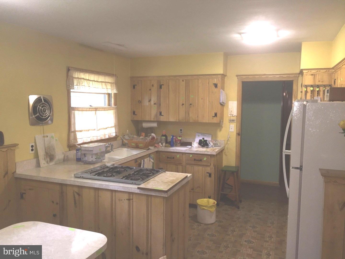 303-05 Franklin Road Glassboro, NJ 08028 - Photo 2 of 5