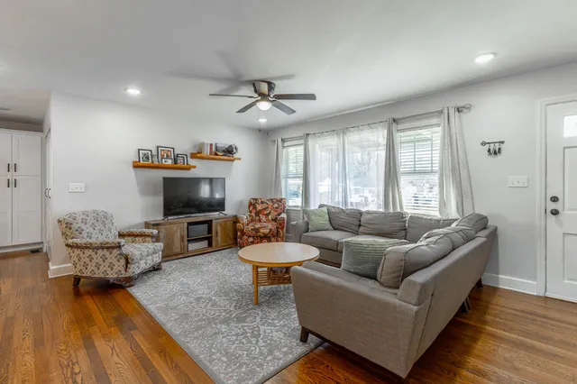 $334,900 | 315 Vista Drive, Chattanooga, TN 37411