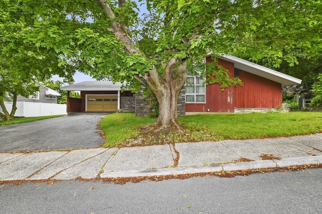 13 Bradley Road Salem, MA 01970 - Photo 28 of 32 Gallery Image 28