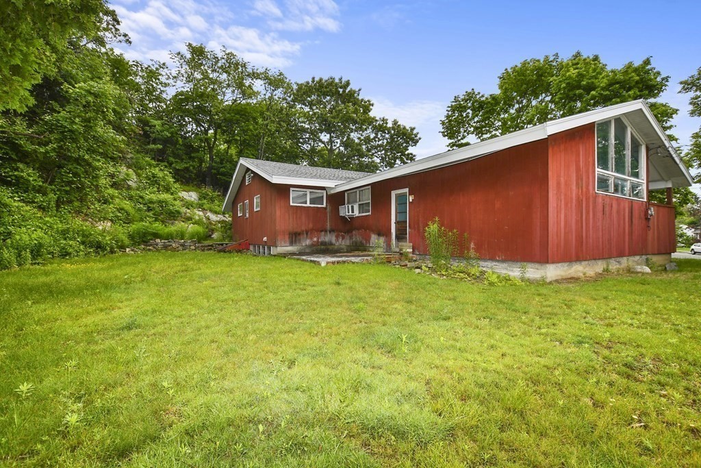 13 Bradley Road Salem, MA 01970 - Photo 30 of 32 Gallery Image 30