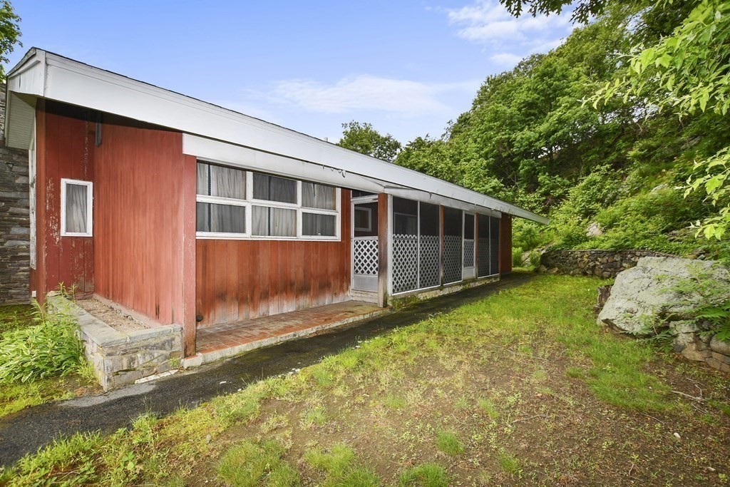 13 Bradley Road Salem, MA 01970 - Photo 31 of 32 Gallery Image 31