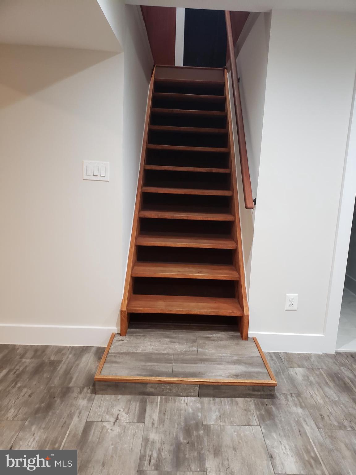 1329 Buttermilk Lane Reston, VA 20190 - Photo 5 of 78