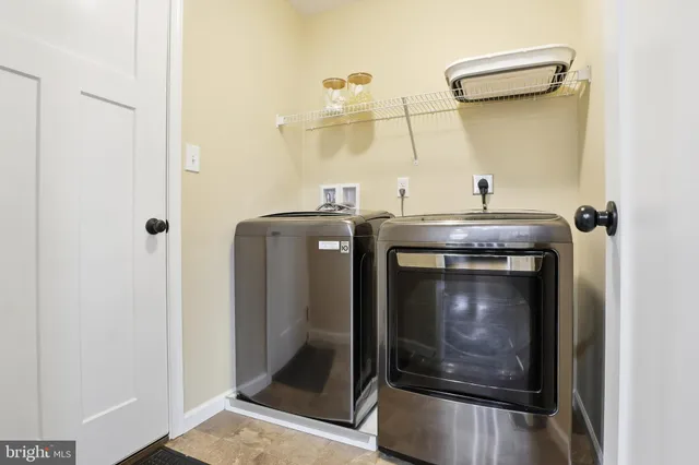 $410,000 | 2606 Woodspring Drive, York, PA 17402