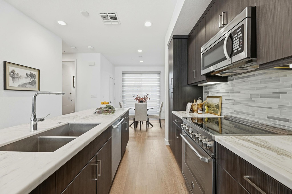 931-931 Edy Lane Oakland, CA 94607 - Photo 11 of 41