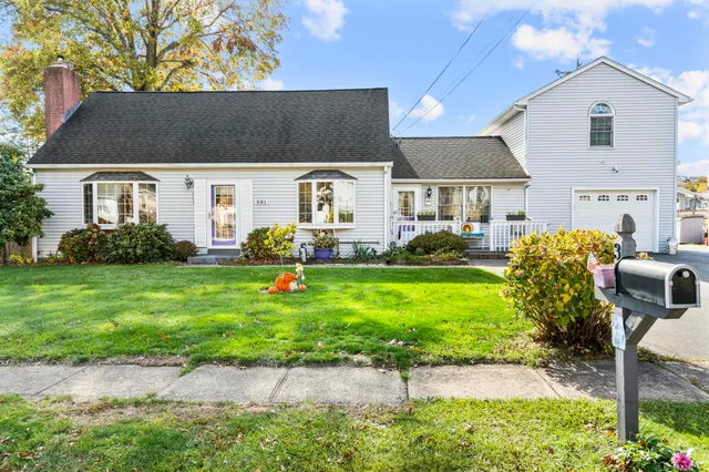 $639,900 | 361 Rock Lane, Milford, CT 06460