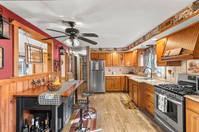 $639,900 | 361 Rock Lane, Milford, CT 06460