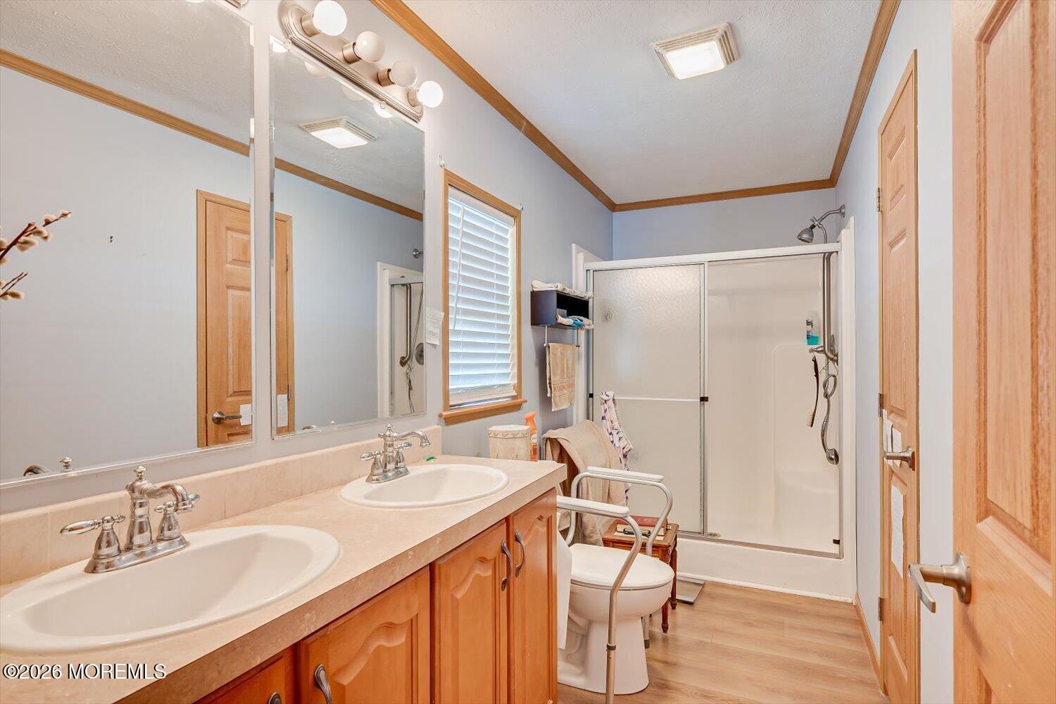 22 Easy Street Freehold, NJ 07728 - Photo 20 of 27 Primary bathroom