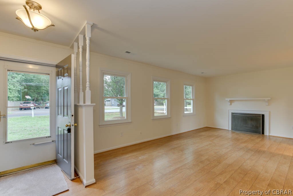 409 Yorktown Road Yorktown, VA 23693 - Photo 7 of 34 Gallery Image 7