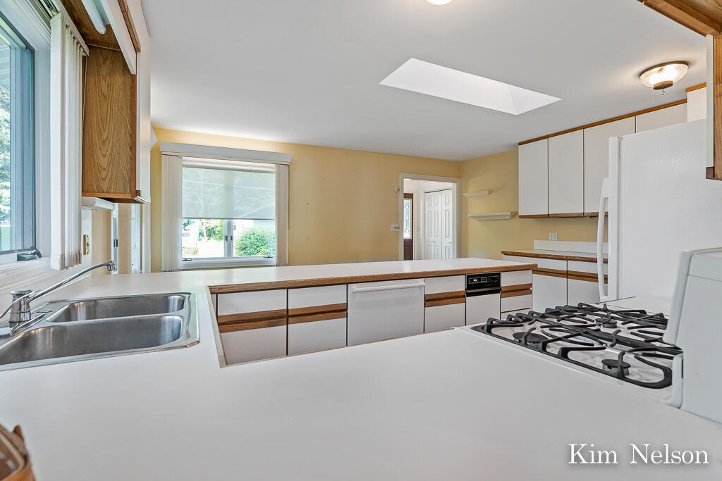 6100 Murray Road Whitehall, MI 49461 - Photo 21 of 74 Kitchen