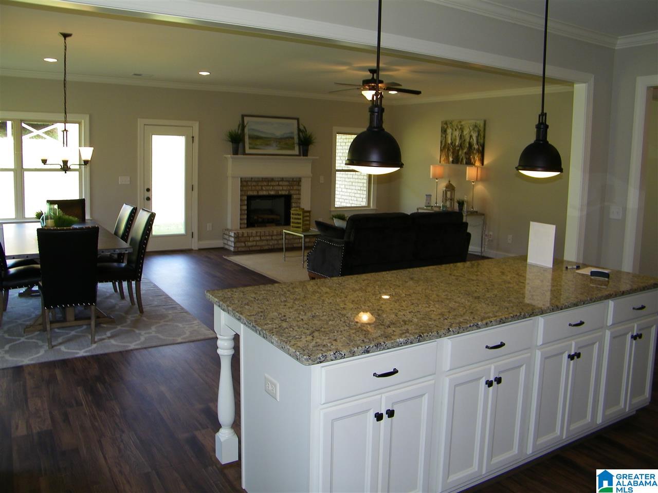 615 Round Road Alabaster, AL 35114 - Photo 14 of 40 Gallery Image 14