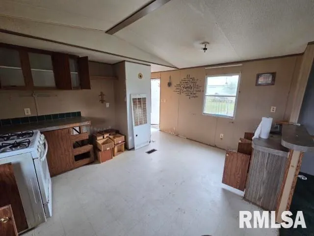 $160,000 | 19499 North Iris Lane, Mount Vernon, IL 62864