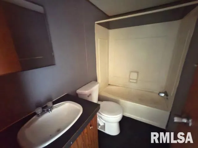 $160,000 | 19499 North Iris Lane, Mount Vernon, IL 62864