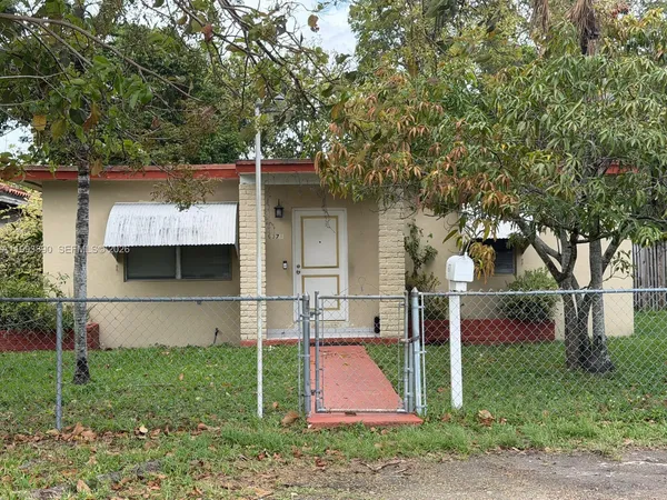 $680,000 | 6371 Southwest 34th Street, Miami, FL 33155