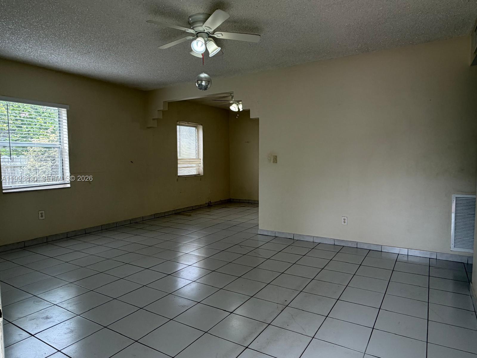6371 Southwest 34th Street Miami, FL 33155 - Photo 3 of 10