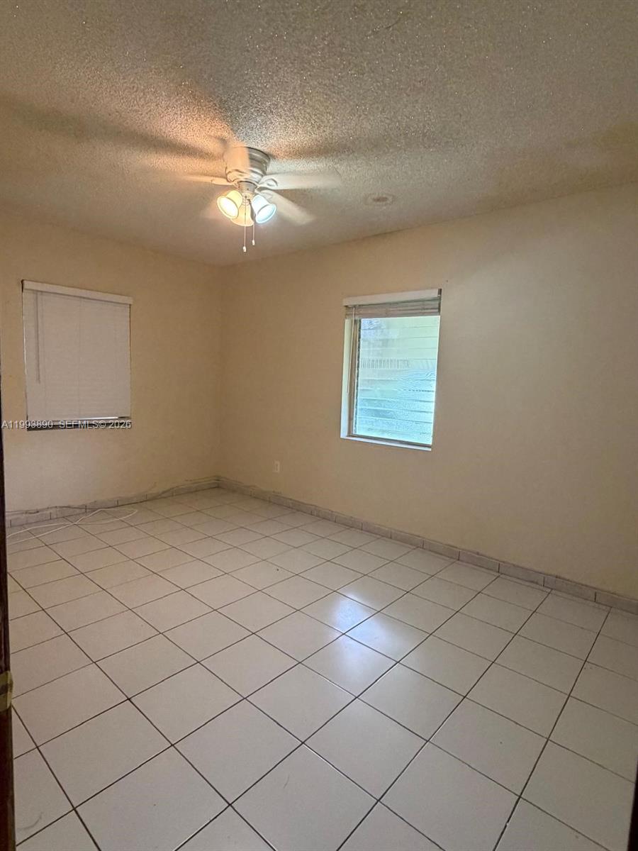 6371 Southwest 34th Street Miami, FL 33155 - Photo 4 of 10