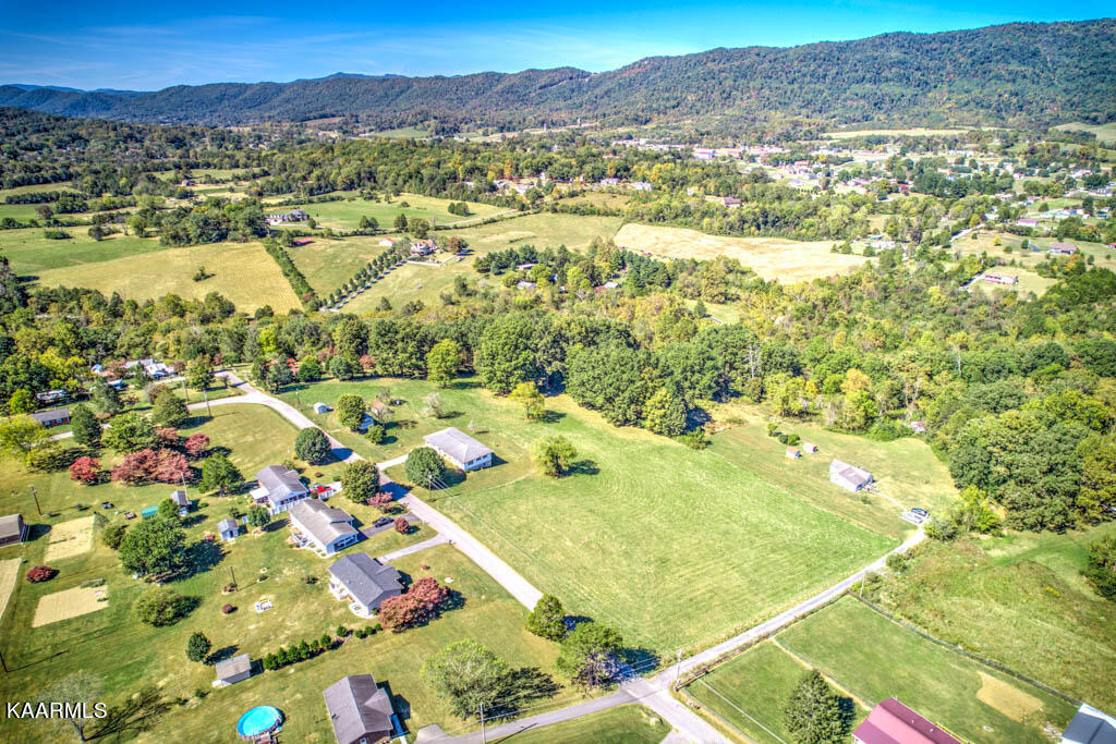 200 Morton Road La Follette, TN 37766 - Photo 3 of 20 DJI_0625_6_7