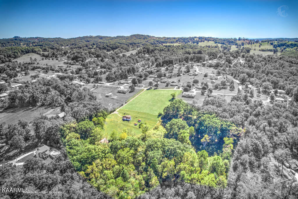200 Morton Road La Follette, TN 37766 - Photo 7 of 20 DJI_0640_1_2-Edit