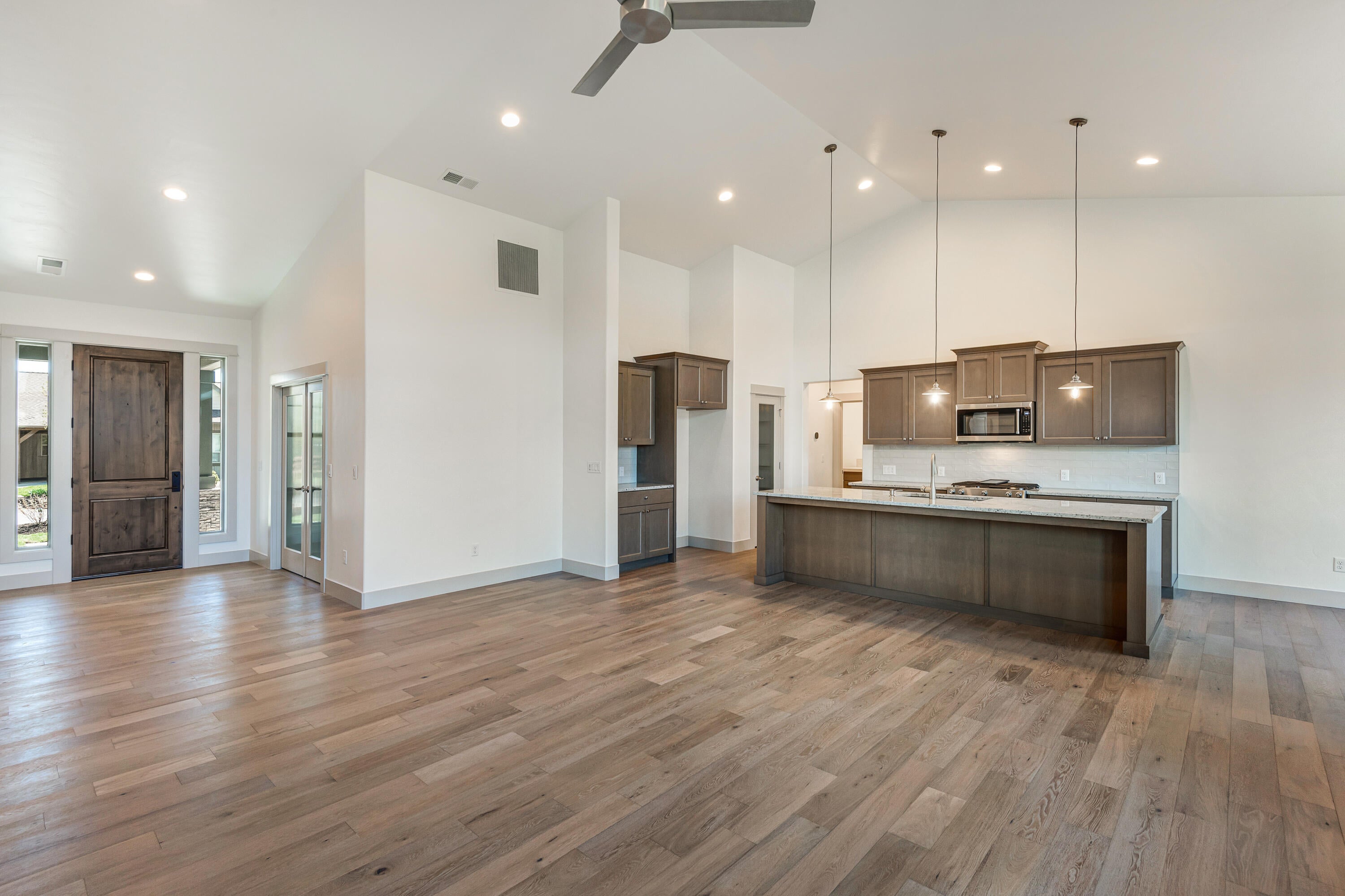 205 Northwest Saddle Ridge Loop Prineville, OR 97754 - Photo 6 of 25 07