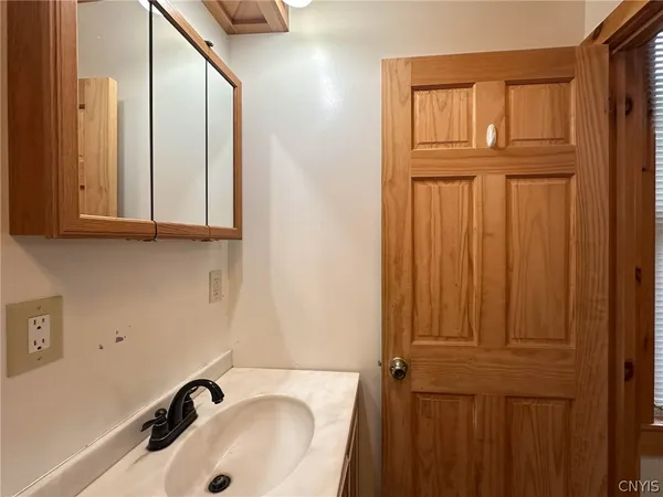 $149,900 | 318 South Main Street, Herkimer, NY 13350