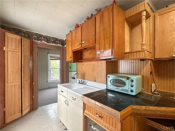 $149,900 | 318 South Main Street, Herkimer, NY 13350