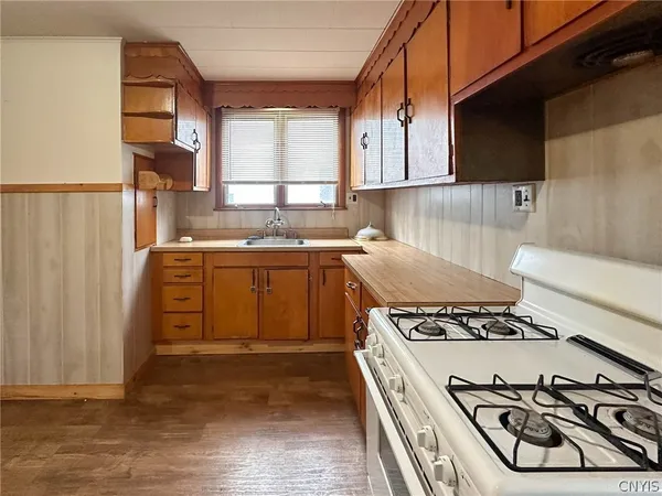 $149,900 | 318 South Main Street, Herkimer, NY 13350