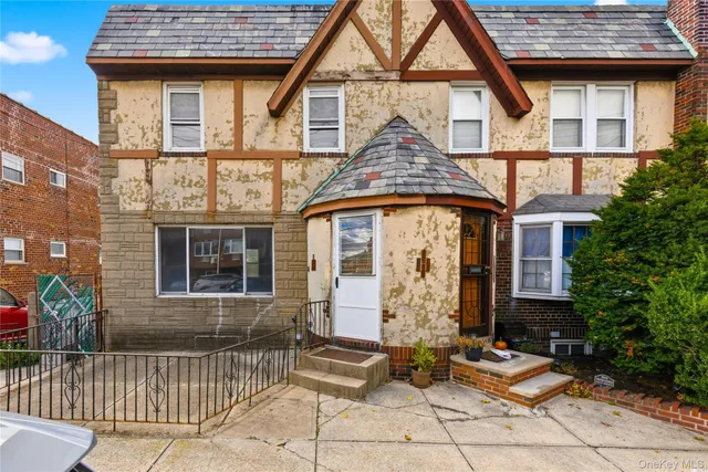 $779,000 | 61-24 65th Street | Middle Village