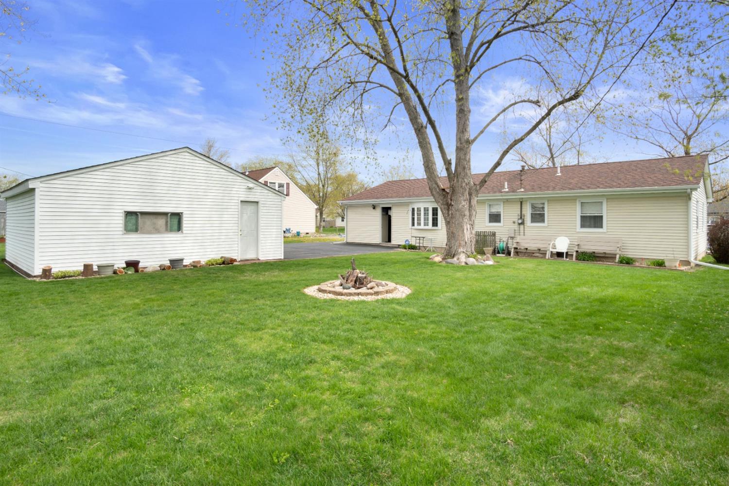 714 Acadia Road Valparaiso, IN 46385 - Photo 23 of 23 1500x1000