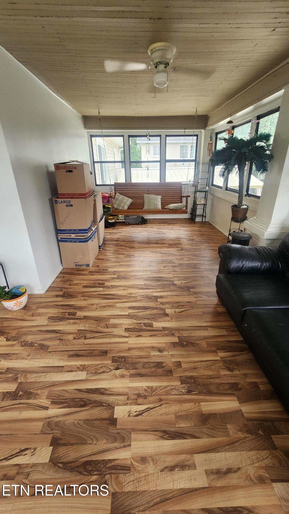 205 North Main Street Oneida, TN 37841 - Photo 37 of 49 20241015_142359