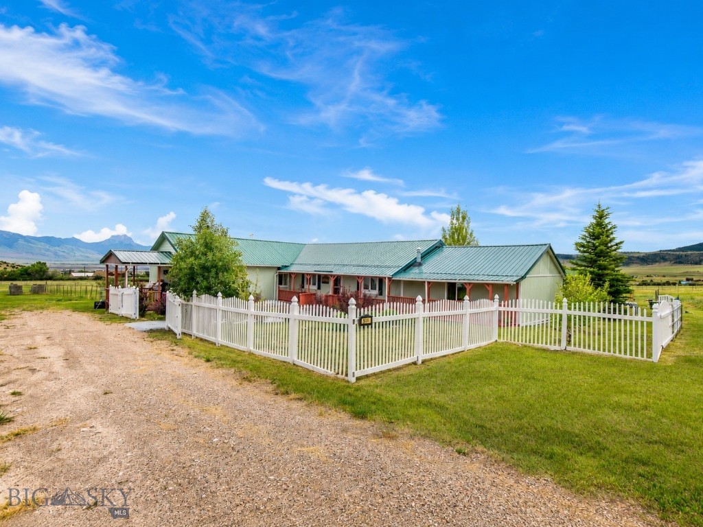 353 Shining Mountains Loop Road Ennis, MT 59729 - Photo 4 of 71 Gallery Image 4