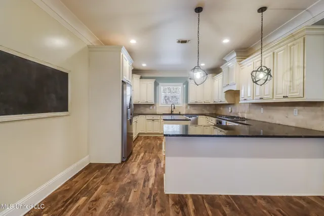 $400,000 | 857 Reed Lane, Gulfport, MS 39507