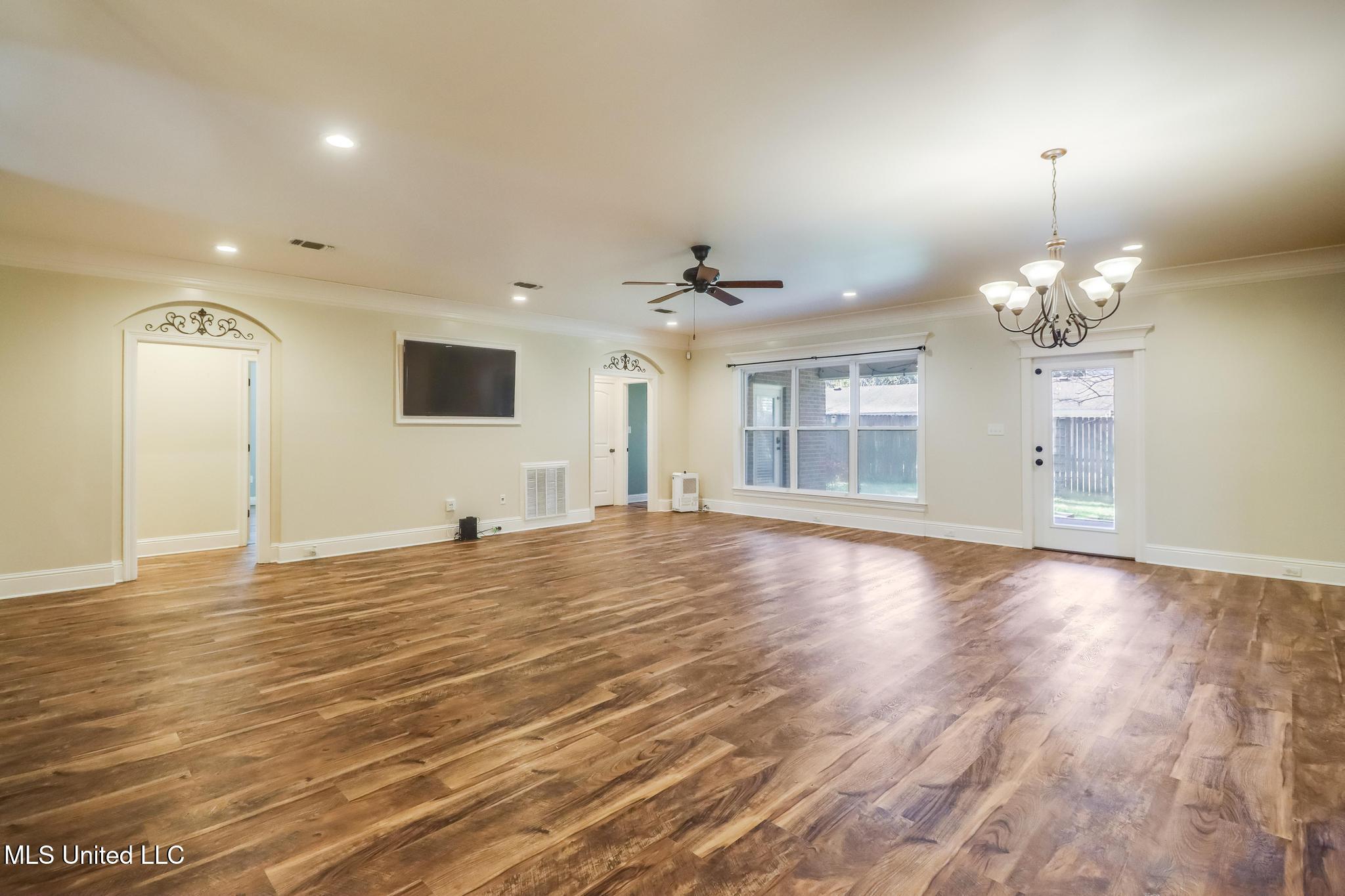 857 Reed Lane Gulfport, MS 39507 - Photo 10 of 32 Photo Feb 05 2026, 1 42 35 PM (2)-2