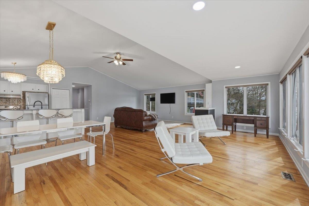 412 Rockcove Road Inman, SC 29349 - Photo 8 of 46