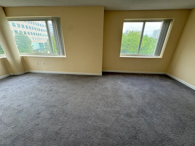 $2,975 | 8 Museum Way, Unit 416, Cambridge, MA 02141