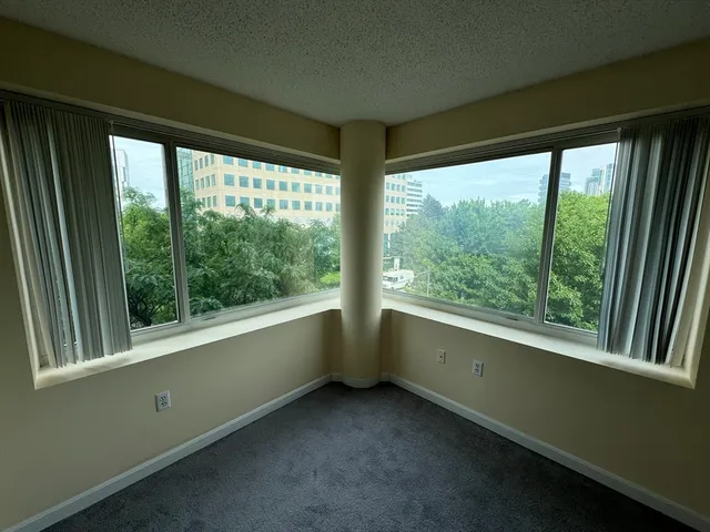 $2,975 | 8 Museum Way, Unit 416, Cambridge, MA 02141