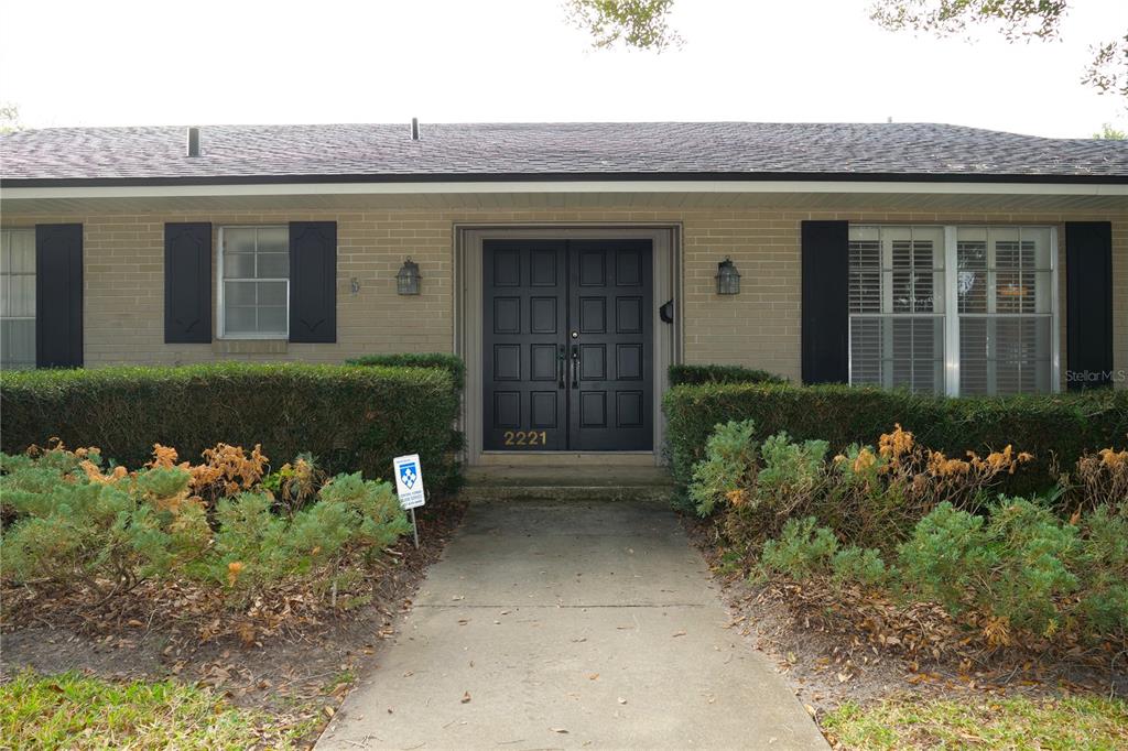 2221 Santa Antilles Road Orlando, FL 32806 - Photo 2 of 29