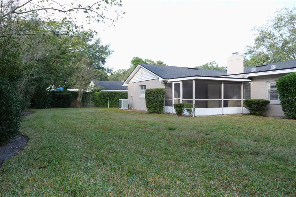 2221 Santa Antilles Road Orlando, FL 32806 - Photo 5 of 29