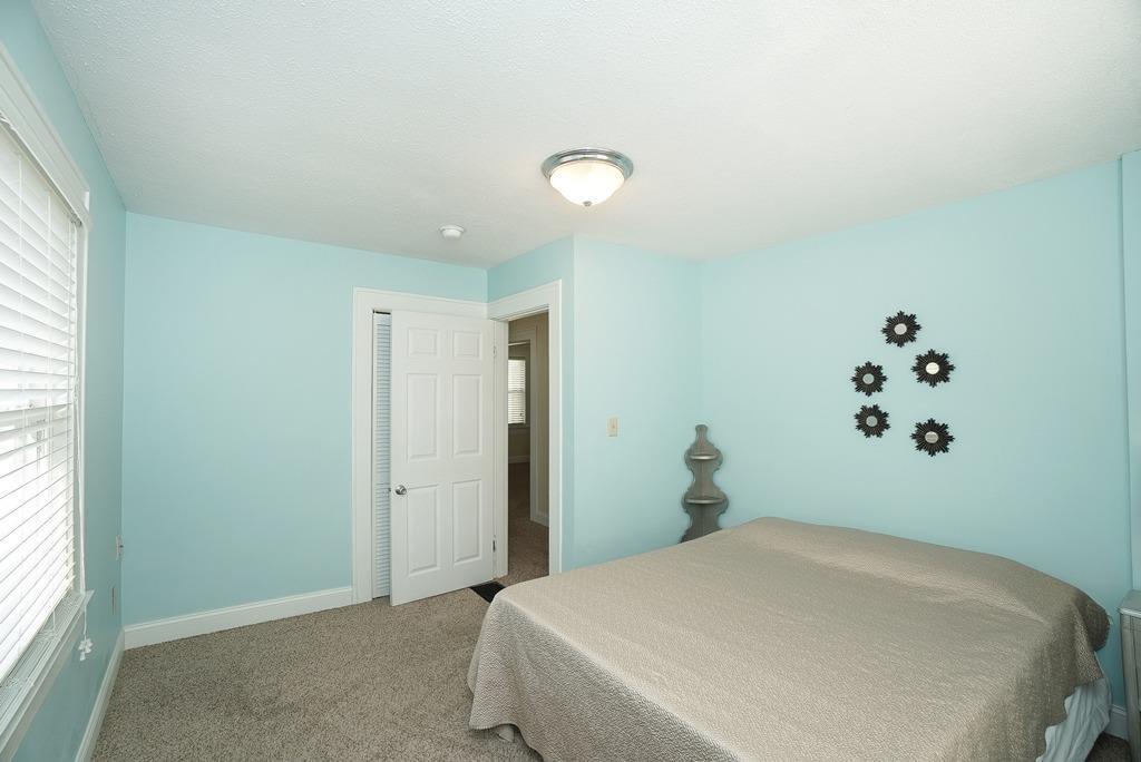 542 Ridgelawn Avenue Hamilton, OH 45013 - Photo 5 of 17 Gallery Image 5