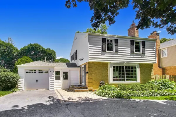 $596,000 | 623 South Arlington Heights Road, Arlington Heights, IL 60005