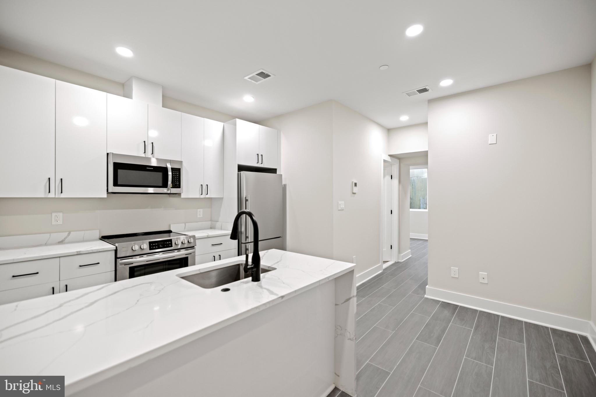 824 18th Street Northeast, Unit 2 Washington, DC 20002 - Photo 4 of 15