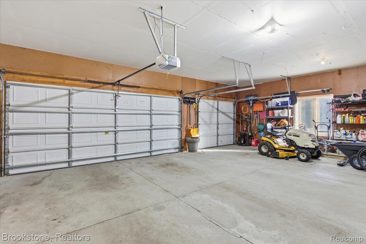 9748 Forest Ridge Drive Clarkston, MI 48348 - Photo 52 of 53 39-2025.jpg