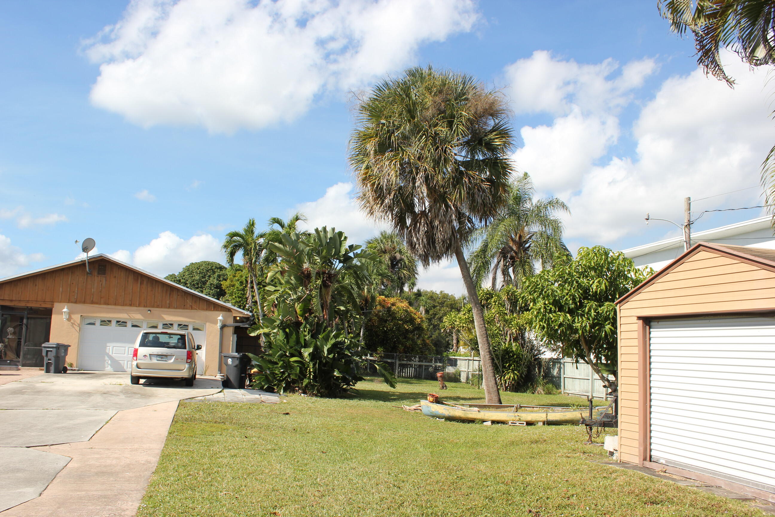 4981 Serafica Drive Lake Worth, FL 33461 - Photo 11 of 44 IMG_3783