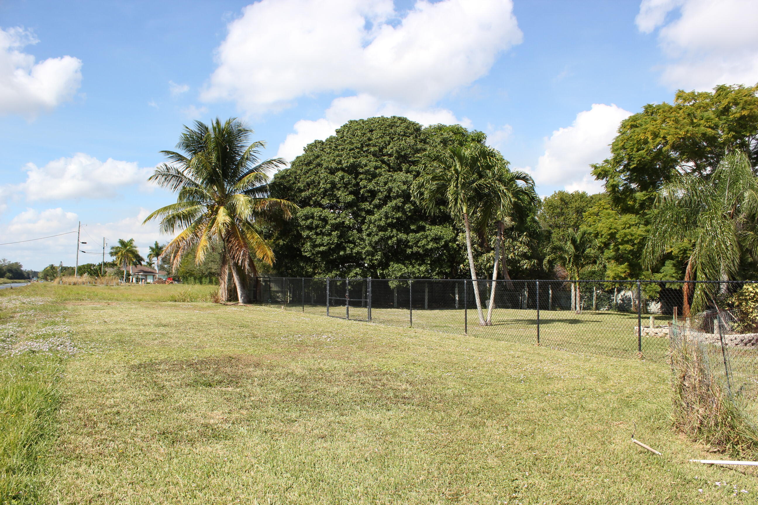 4981 Serafica Drive Lake Worth, FL 33461 - Photo 8 of 44 IMG_3776