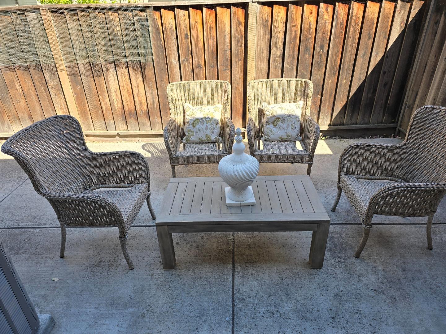 3575 Lehigh Drive, Unit 25 Santa Clara, CA 95051 - Photo 22 of 29 a dining room with furniture and a window