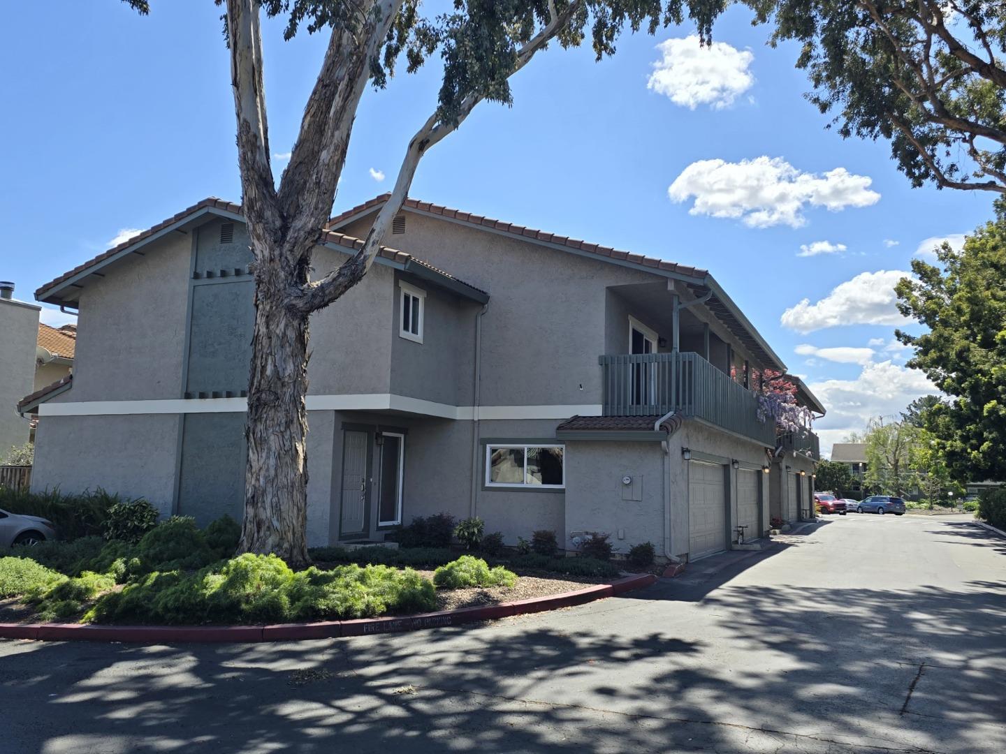 3575 Lehigh Drive, Unit 25 Santa Clara, CA 95051 - Photo 27 of 29 a view of a house with a yard