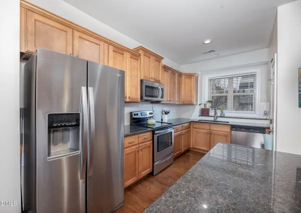 $1,750 | 2816 Piedmont River Way, Raleigh, NC 27606